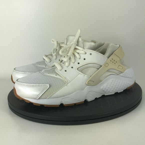 Nike Shoes - Nike Huarache Run SE GS White/Gum Prism 904538-101 Women's Size 8.5 (7Y)